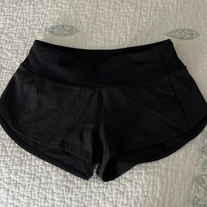 Lululemon speed up short